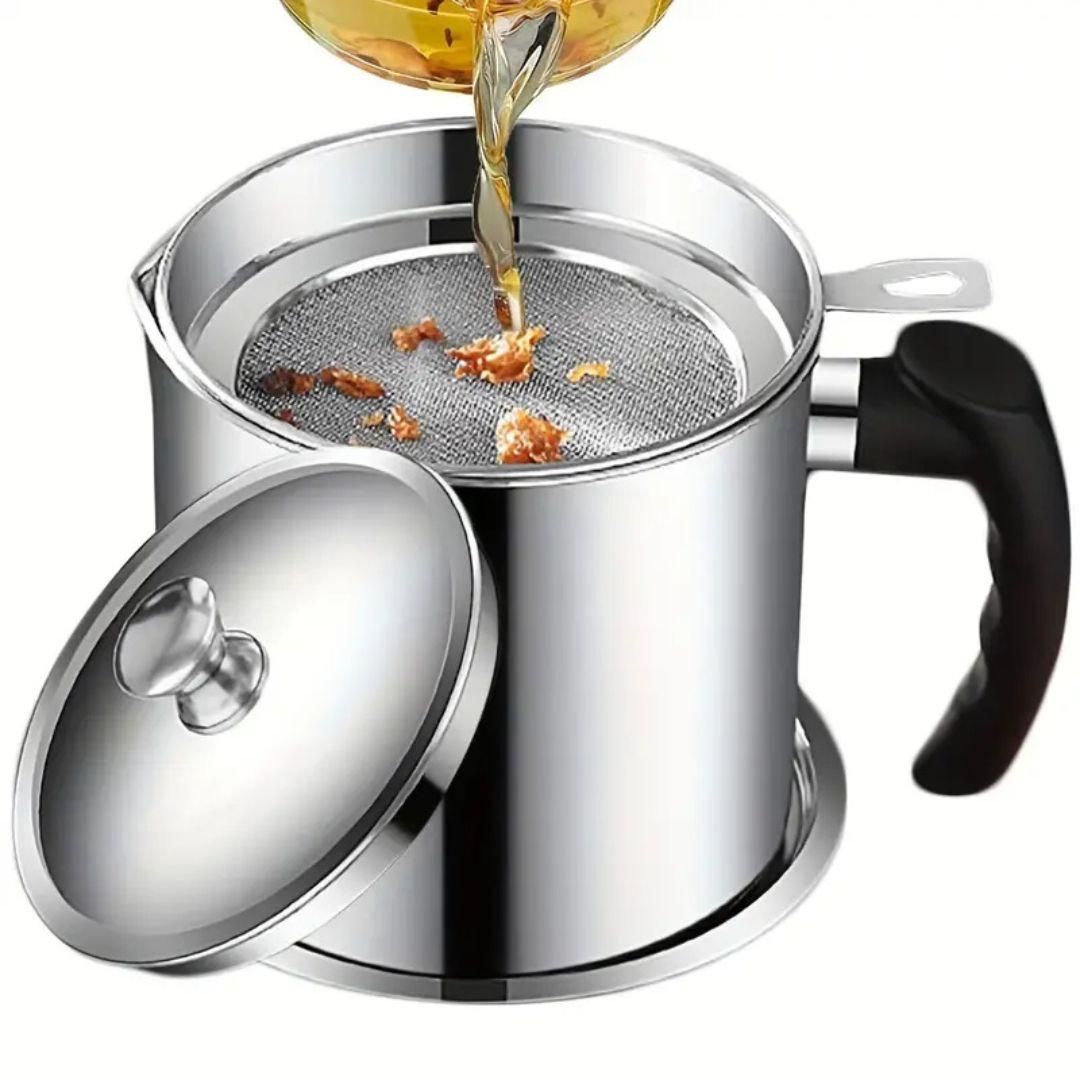 Engineered from high-grade stainless steel, this kitchen oil filter incorporates a secure lid system for hygienic oil storage. The fine mesh filtration technology efficiently captures food residue and particulates, optimizing oil reusability while preserving culinary quality. Its corrosion-resistant construction ensures longevity, while the thoughtful design facilitates easy handling and compact storage in professional and home kitchens alike.