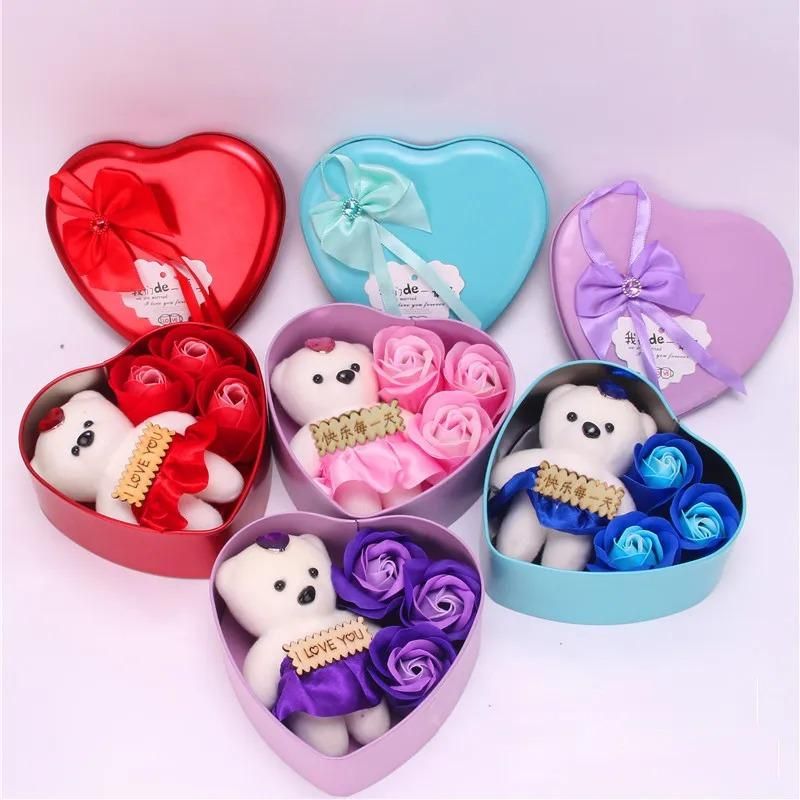 The Bear Rose Gift Box presents an exquisite fusion of artistry and sentiment. Meticulously arranged preserved roses form a charming teddy bear silhouette, creating a sophisticated gift that endures far beyond traditional bouquets. Each handcrafted piece showcases premium-quality roses that maintain their vibrant appearance and soft texture for months, requiring no maintenance while serving as a lasting token of affection for special occasions.
