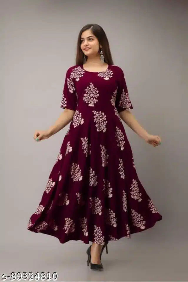 This maroon cotton kurti for women offers a blend of comfort and style, crafted from soft, breathable fabric ideal for everyday wear. Its intricate printed pattern enhances its aesthetic appeal, making it suitable for both casual outings and office wear. Designed in XXL size, it provides a comfortable fit that allows ease of movement while maintaining a polished look. A practical and elegant choice for those seeking versatile ethnic wear.