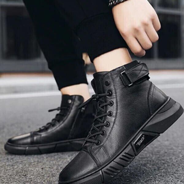 Expertly crafted for both style and comfort, these Men's Casual Boots are the perfect addition to any wardrobe. Made with high-quality materials, they provide lasting durability for any outdoor adventure. With their sleek design and versatile wearability, these boots are a must-have for any fashionable and practical man.