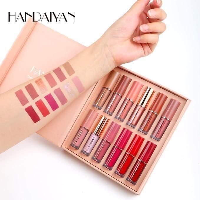 This professional-grade Velvet Matte Liquid Lipstick Set includes 12 distinct shades formulated with advanced color-lock technology. The non-drying velvet finish provides full coverage with remarkable longevity while maintaining lip comfort. Each precision applicator ensures flawless application, delivering rich pigmentation that sets to a true matte finish without settling into fine lines. Ideal for makeup artists and enthusiasts seeking comprehensive color options in one collection.