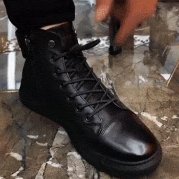 Expertly crafted for both style and comfort, these Men's Casual Boots are the perfect addition to any wardrobe. Made with high-quality materials, they provide lasting durability for any outdoor adventure. With their sleek design and versatile wearability, these boots are a must-have for any fashionable and practical man.