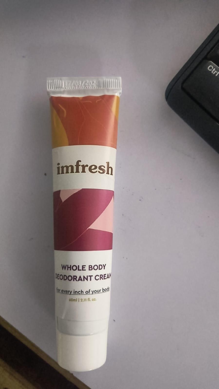 This clinically-formulated deodorant cream provides comprehensive odor protection for the entire body. The specialized 60ml formula neutralizes bacteria while balancing skin pH, effectively controlling perspiration without blocking essential pores. Dermatologically tested to maintain skin integrity across diverse body areas, delivering professional-grade protection that adapts to individual body chemistry for optimal results.