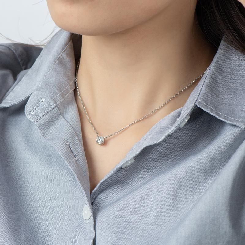 This elegant silver necklace features a specialized weight loss stone believed to support metabolism and energy balance. Crafted with precision, the pendant rests at an optimal position to maximize contact with energy centers. The durable silver chain ensures longevity while complementing any outfit, making it both a functional wellness accessory and a sophisticated jewelry piece.