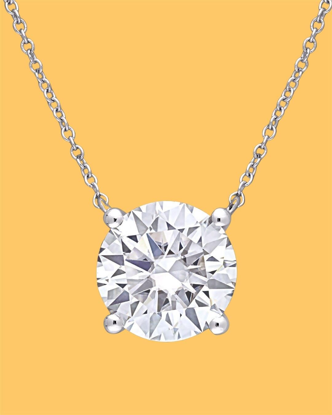 This elegant silver necklace features a specialized weight loss stone believed to support metabolism and energy balance. Crafted with precision, the pendant rests at an optimal position to maximize contact with energy centers. The durable silver chain ensures longevity while complementing any outfit, making it both a functional wellness accessory and a sophisticated jewelry piece.
