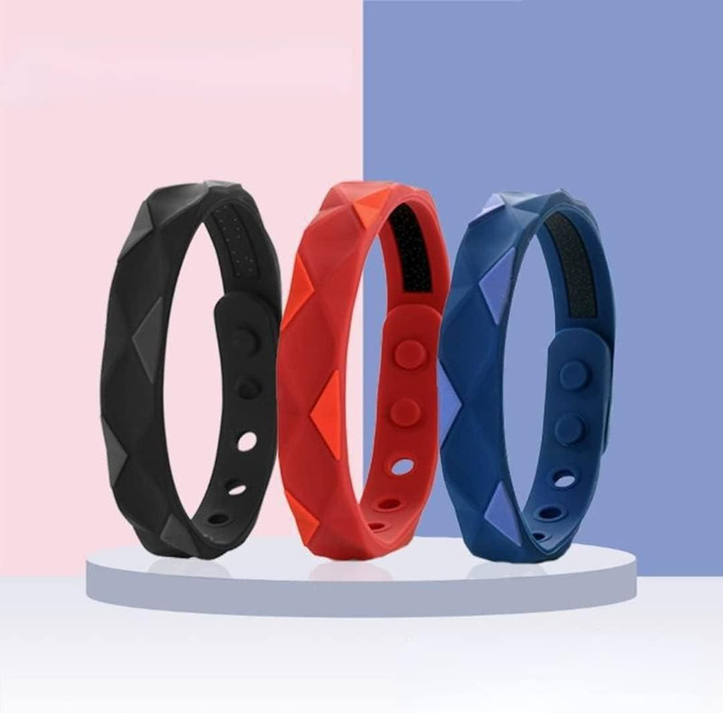 The Sugar Control Silicon Band is crafted from premium, hypoallergenic silicon to provide a comfortable and secure fit throughout the day. Its durable, flexible design ensures long-lasting wear, making it an ideal accessory for individuals focused on maintaining balanced sugar levels. Lightweight and skin-friendly, this band supports your health goals with ease and reliability.