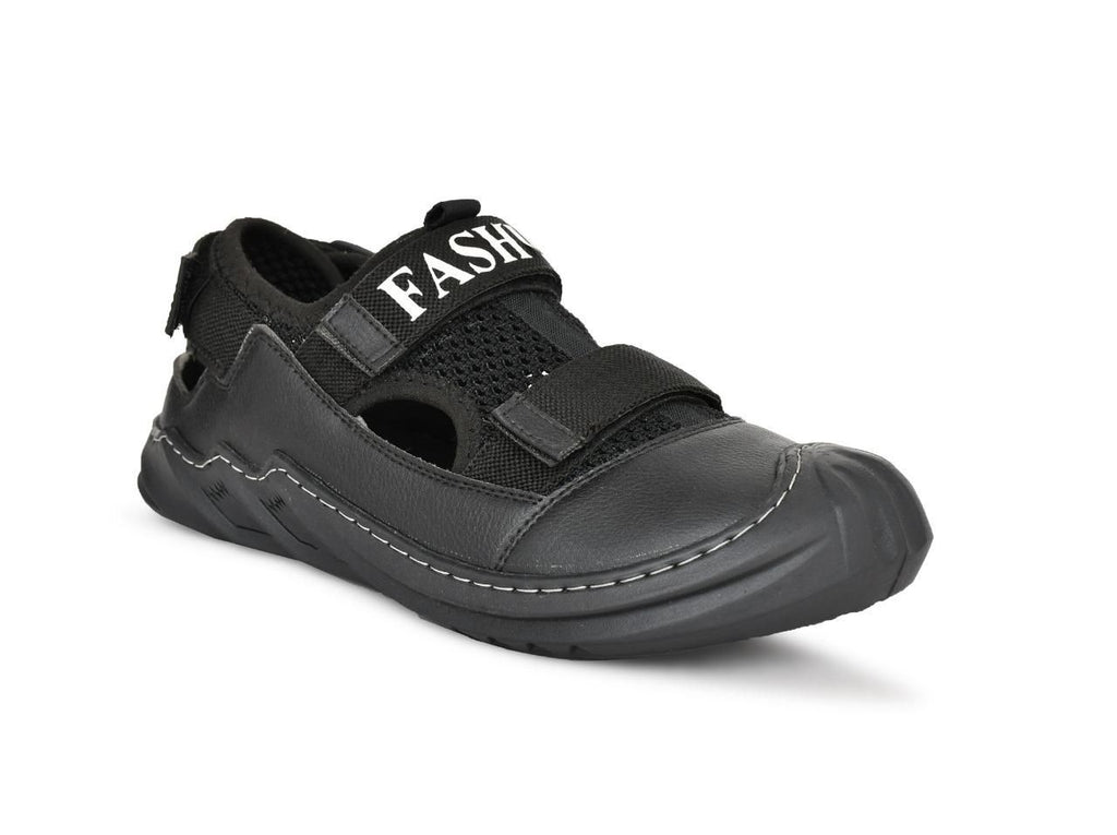Step into comfort with our Men's Casual Dailywear Sandals, engineered for all-day support. The ergonomic footbed conforms to your foot's natural contours while the durable outsole provides reliable traction on various surfaces. Versatile enough for beach outings or casual errands, these sandals combine practicality with understated style for the modern man.