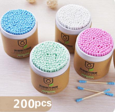 These cotton swabs feature 200 soft wood sticks with tightly wound cotton tips, designed for precise and gentle use. Ideal for personal hygiene, makeup application, and delicate cleaning tasks, their sturdy wooden stems provide better control and durability compared to plastic alternatives. Perfect for professionals and everyday use alike, these swabs ensure effective and hygienic care with every application.