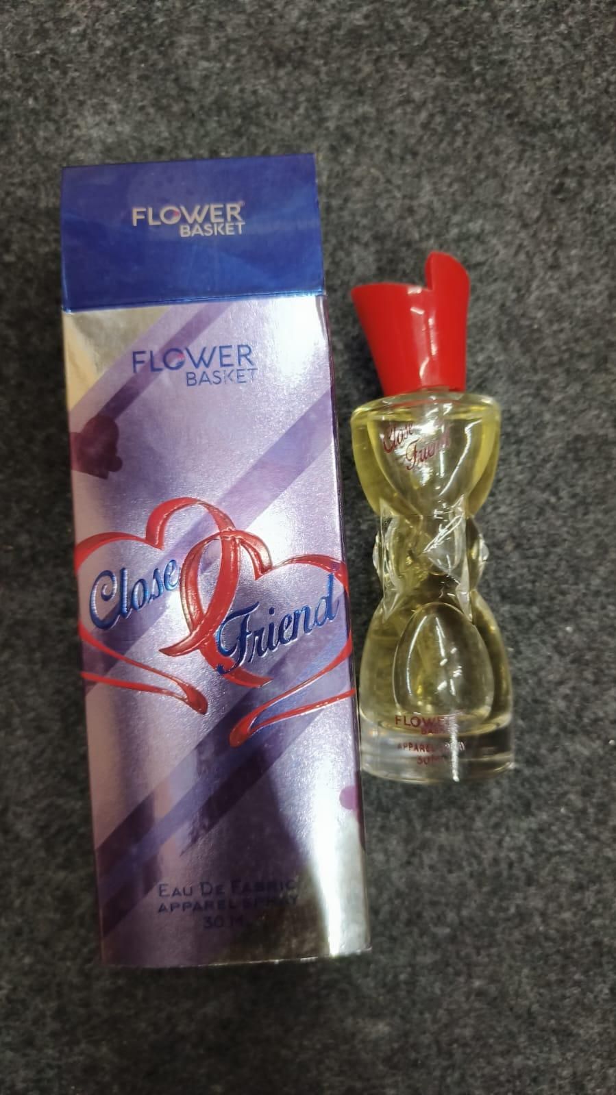 This meticulously formulated Close Friend Perfume delivers a sophisticated aromatic profile in a practical 30ML flacon. The composition features precisely balanced accords that unfold gradually on contact with skin, revealing nuanced complexity while maintaining harmonious structure. Its molecular stability ensures consistent scent projection with optimal sillage and longevity characteristics suitable for discriminating fragrance connoisseurs.