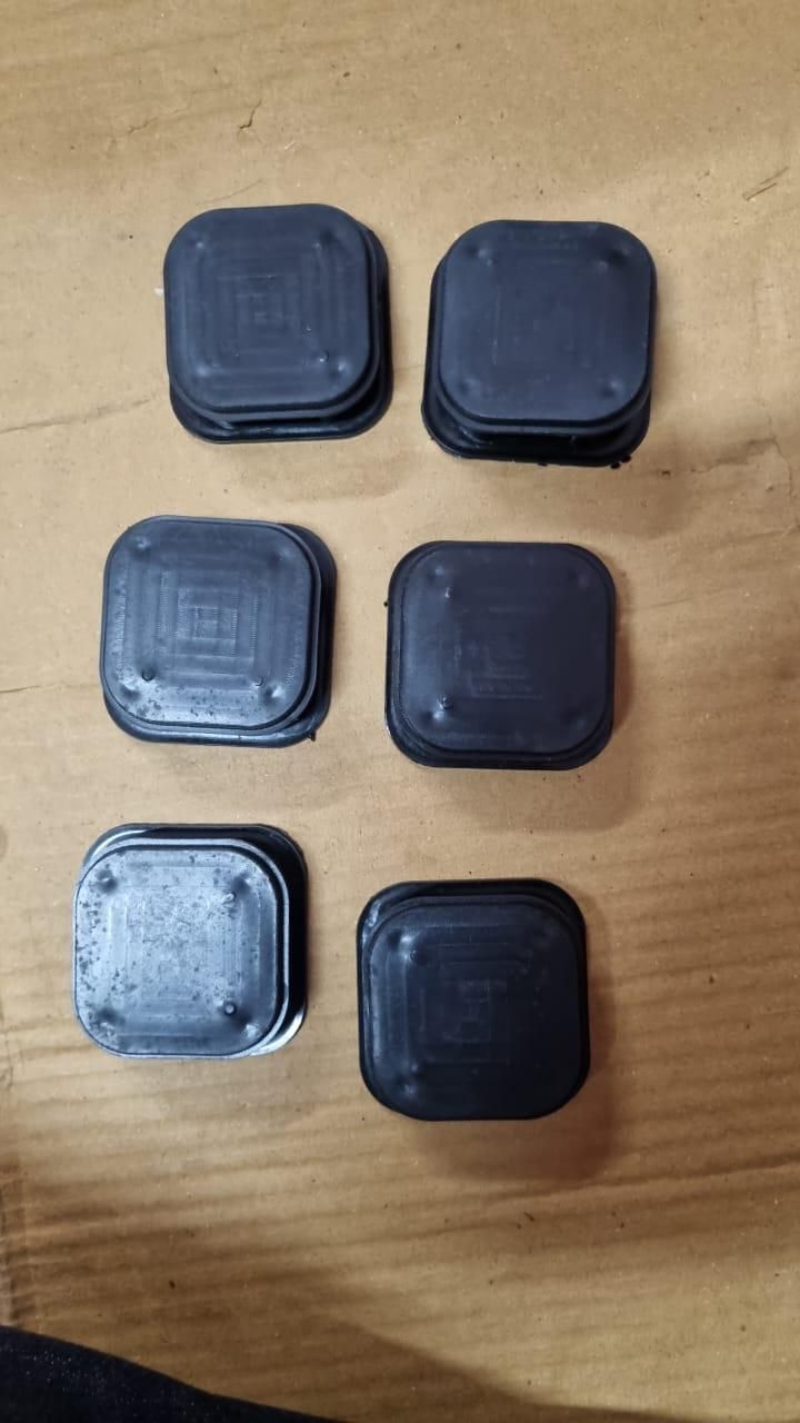 Our Anti Cockroach Station delivers professional-grade pest control with six strategically designed bait traps. The advanced formula attracts cockroaches to consume the bait, which they then carry back to their colonies, eliminating entire populations. These discreet stations target hard-to-reach areas where cockroaches breed and hide, providing continuous protection for up to three months. Ideal for comprehensive household pest management.