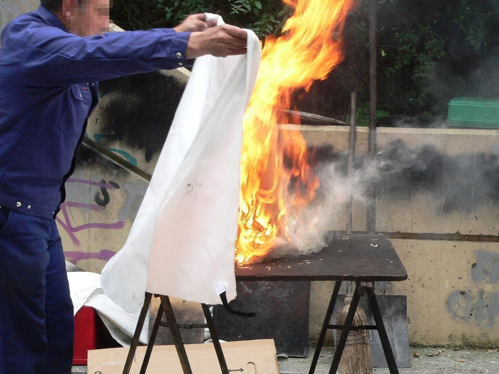 The Rich Bells Soft Case Fire Blanket delivers professional-grade fire suppression in a user-friendly design. Constructed with advanced heat-resistant fibers, this emergency tool effectively smothers flames by cutting off oxygen supply. The soft case ensures quick access and deployment during critical situations, making it an indispensable safety asset for residential kitchens, workshops, and commercial environments where immediate fire containment is essential.