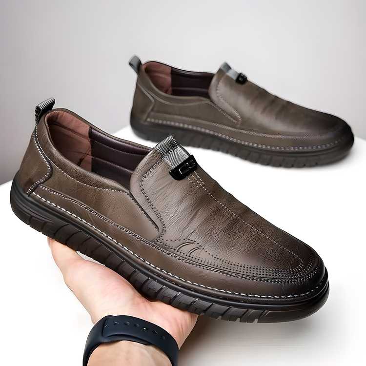 These premium casual shoes combine contemporary design with exceptional comfort. Crafted with durable materials and ergonomic support, they feature a versatile silhouette suitable for both casual outings and semi-formal occasions. The balanced cushioning and responsive sole technology ensure all-day wearability without compromising on style.