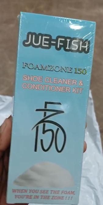 This advanced Shoe Cleaner and Conditioner Kit contains 100 ml of specialized formula designed to both purify and nourish footwear. The precision-engineered cleaning agent removes embedded dirt and stains without damaging materials, while the conditioning component replenishes essential oils to prevent cracking and maintain suppleness. Suitable for all premium footwear materials.