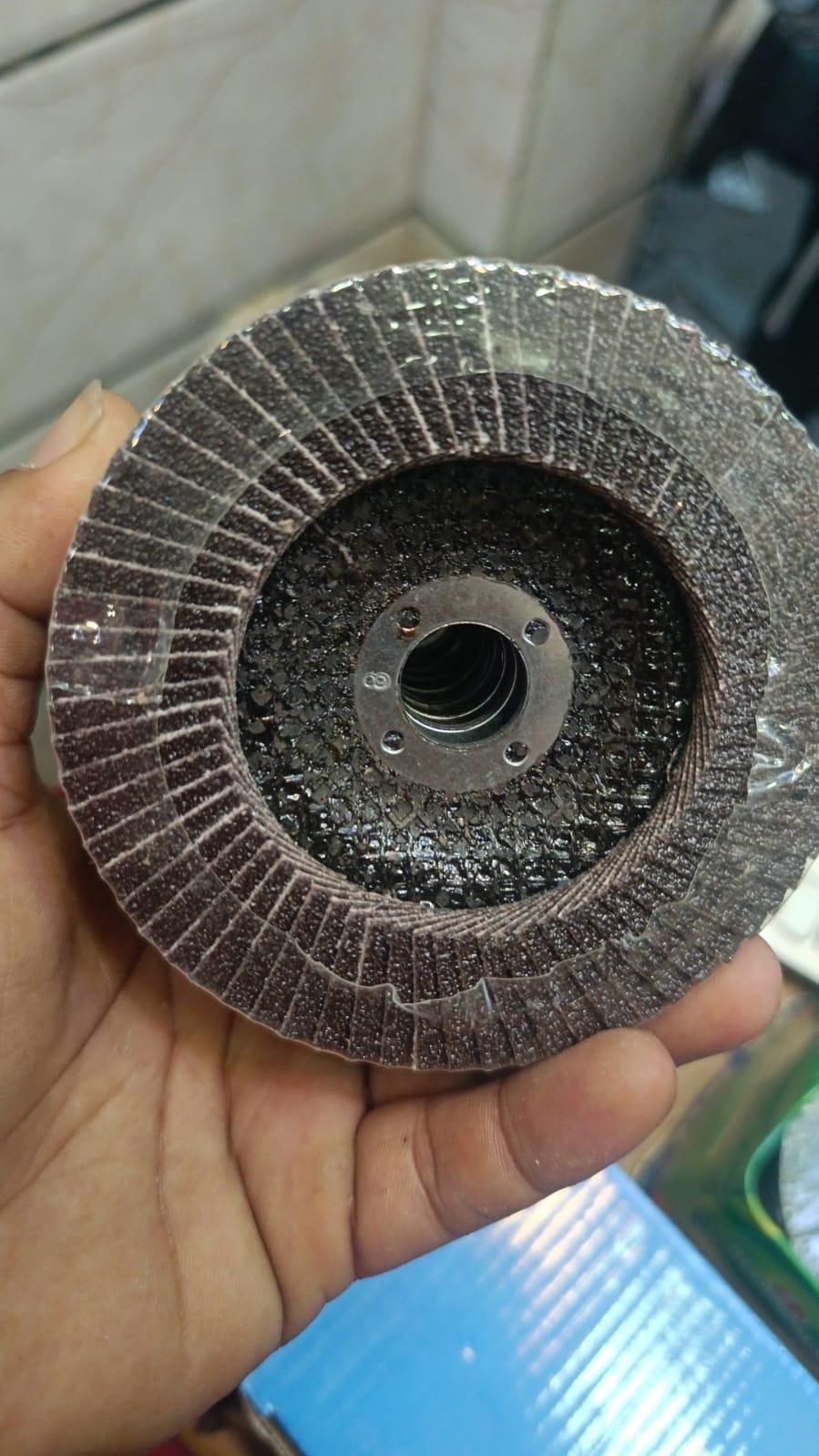 Engineered with premium abrasive compounds, these grinding discs deliver superior material removal rates with minimal heat buildup. The precision-balanced construction ensures vibration-free operation, extending tool life while providing exceptional surface finish quality. Ideal for professional metalworking, fabrication, and maintenance applications where consistency and performance are critical. The specialized grain structure maintains cutting efficiency throughout the disc's service life.