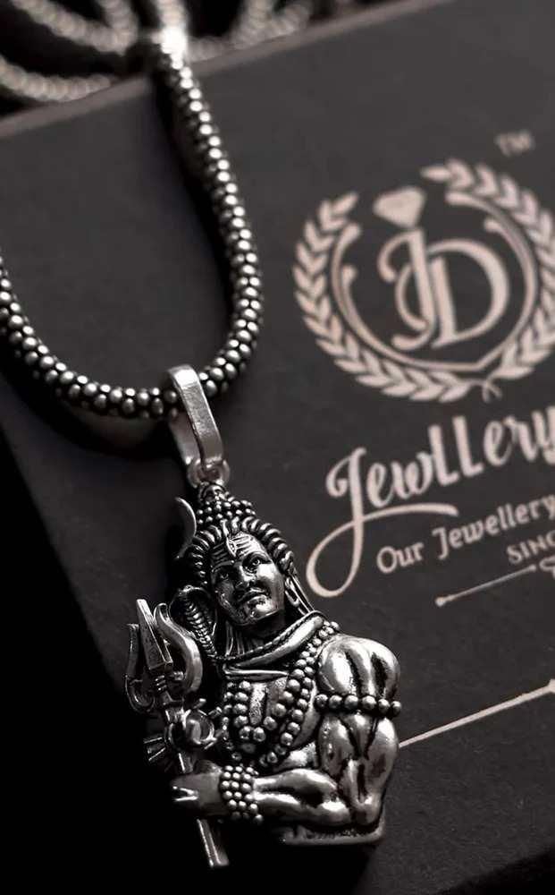 Spiritual Sankar Locket With Chain

Elevate your spiritual journey with our meticulously crafted Spiritual Sankar Locket With Chain. This sacred pendant features Lord Shiva's divine representation, designed to provide protection and spiritual balance to the wearer. Expertly detailed with traditional symbolism and paired with a durable chain, this locket serves as both a meaningful religious artifact and an elegant accessory for daily devotion.
