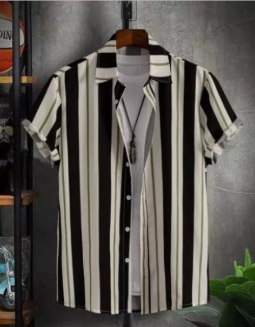 Introducing our Men Regular, Super Slim Fit Striped Cut Away Collar Casual Shirt. With its modern fit and classic striped design, this shirt is perfect for any casual occasion. Made from high-quality materials, it offers both comfort and style. Add it to your wardrobe for a sophisticated look.