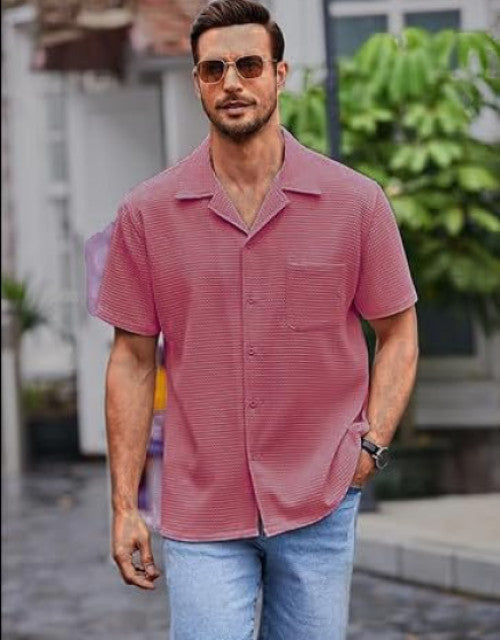 This Men's Relaxed Fit Checkered Shirt features a modern spread collar and a comfortable fit. Its checkered pattern adds a stylish touch, while its relaxed fit provides all-day comfort. Made for casual occasions, this shirt offers both style and functionality.