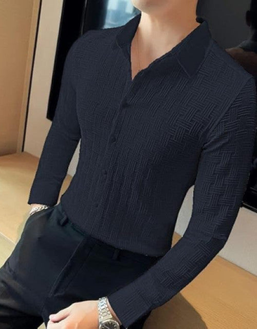 Expertly crafted with a cotton blend, this men's long sleeve shirt offers a comfortable and regular fit. Perfect for any occasion, this classic shirt is versatile and stylish. The blend of cotton ensures breathability and softness while the regular fit provides a flattering silhouette.