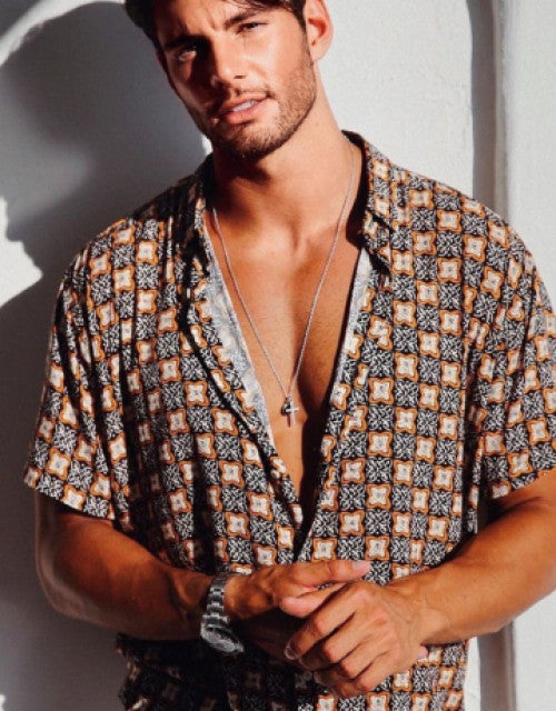 This men's slim fit casual shirt is perfect for any occasion. The half sleeves provide comfort and breathability, while the solid color adds a touch of sophistication. Constructed with high-quality materials, this shirt is both durable and stylish. Elevate your wardrobe with this versatile and fashionable shirt.