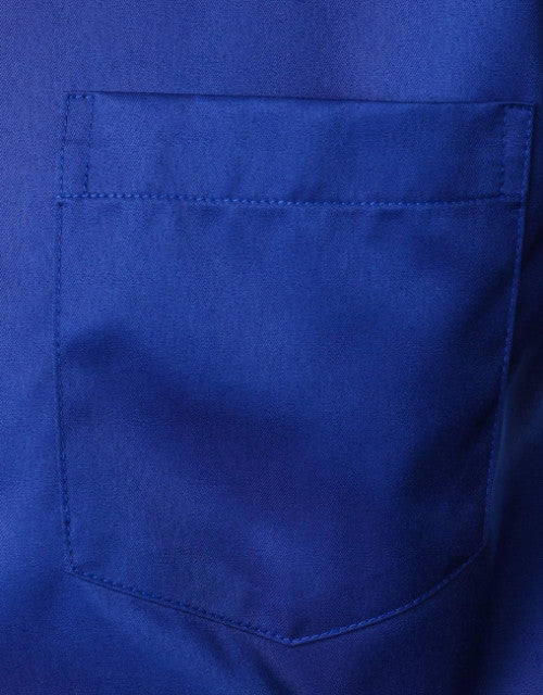 This men's urban stylish slim fit long sleeve dress shirt is designed to enhance your professional look with its form-fitting cut and sleek design. Featuring a convenient pocket, this shirt offers both style and functionality. Perfect for any wardrobe, this dress shirt will elevate your fashion game.