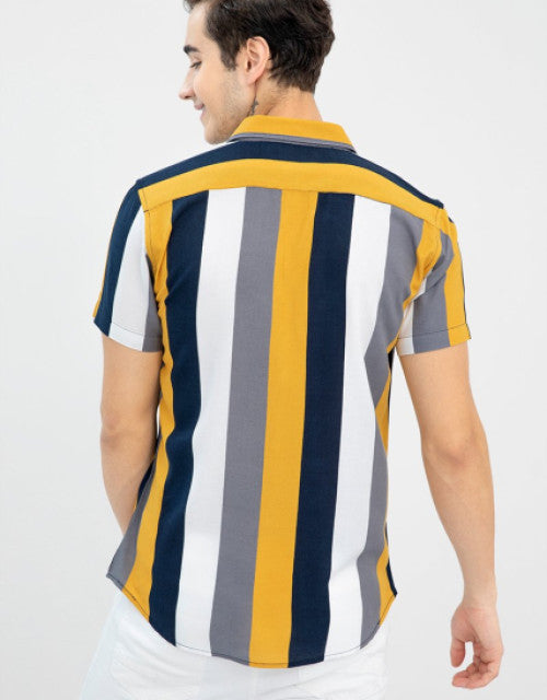 Slim Fit Color Block Cut Away Collar Casual Shirt

Expertly tailored for the modern wardrobe, this Slim Fit Color Block Cut Away Collar Casual Shirt combines contemporary design with exceptional comfort. The distinctive color block pattern creates visual interest while the cut away collar adds a sophisticated touch. The slim fit silhouette enhances your physique without restricting movement, making it ideal for both casual outings and semi-formal occasions.
