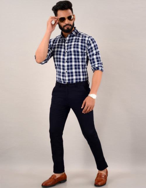 Introducing our Men's Slim Fit Casual Trouser in navy blue. Available in sizes 30, 32, 34, and 36, these trousers offer a sleek and modern fit for any occasion. Expertly crafted for a polished look, these trousers are the perfect addition to any wardrobe.